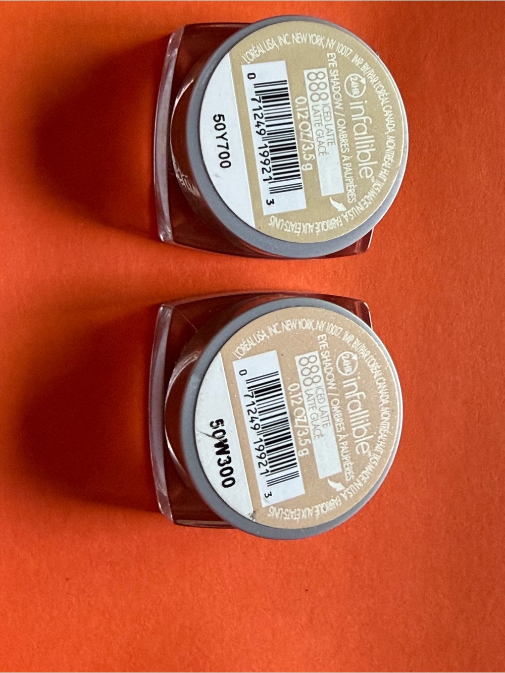 L'Oreal Infallible Eyeshadow Paint - Beige / Cream